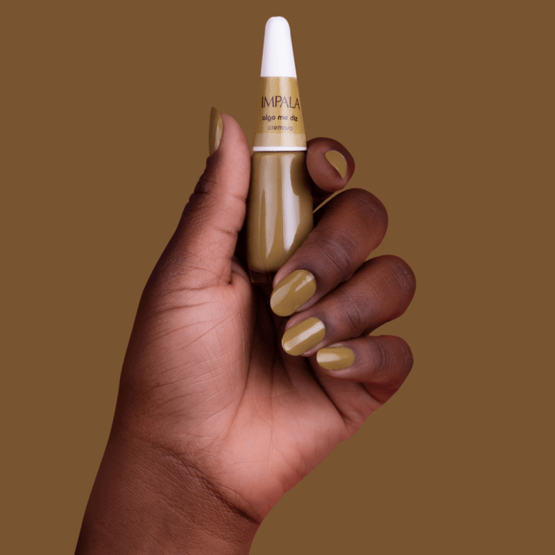 Esmalte-Impala-Cremoso-A-Cor-da-Sua-Moda---Algo-me-diz