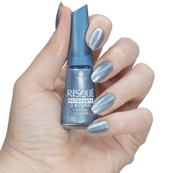 Esmalte-Risque-Reinvente-Azul-Metalico-Fora-da-Caixinha--05