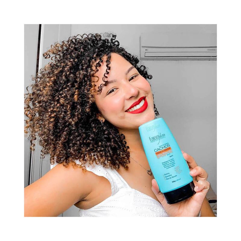 Creme-de-Pentear-Forever-Liss-Cachos-5-em-1-200g---7898952577571---img02